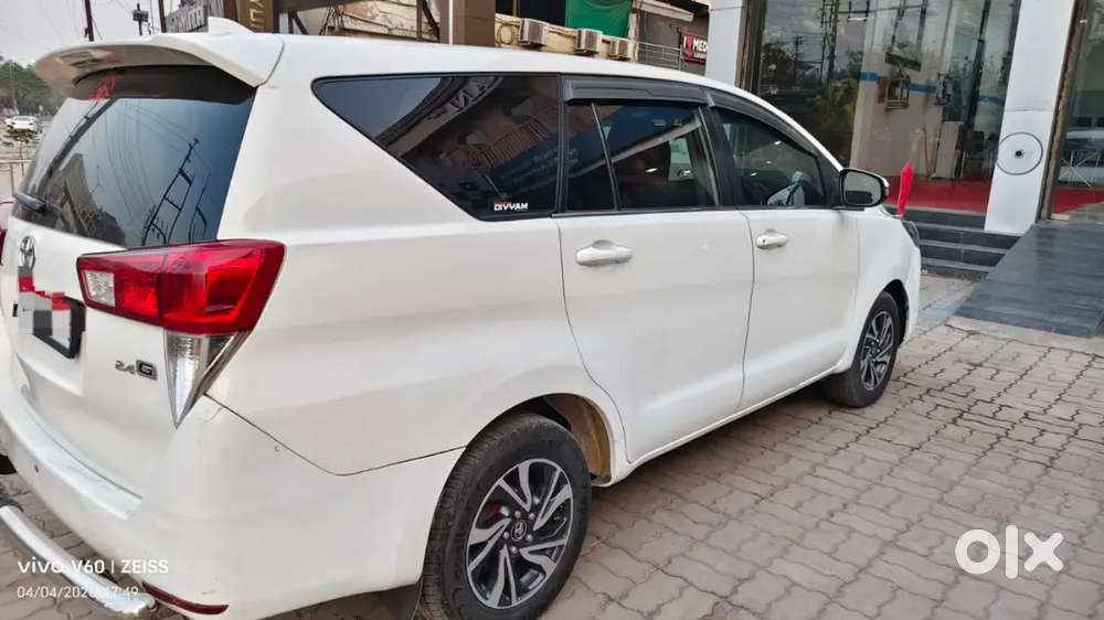 Toyota Innova Crysta 2.4 G 2021