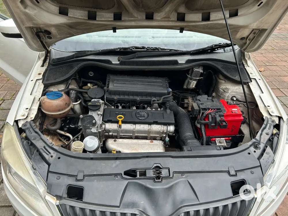 Skoda Rapid 1.6 Ambition Plus 2014
