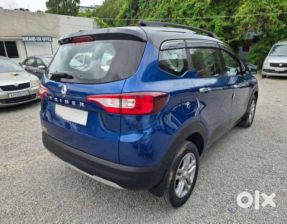 Renault Triber Rxz, 2024, Petrol