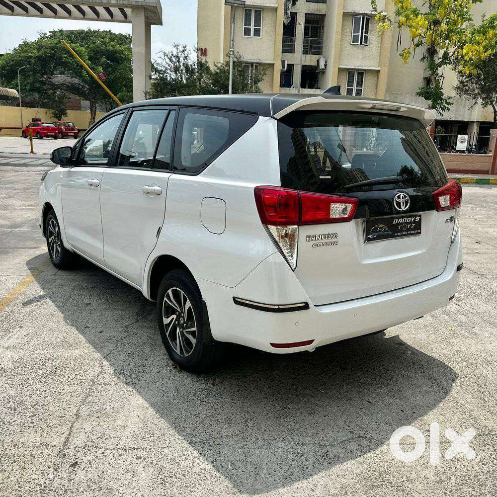 Toyota Innova Crysta 2.4 G Plus Mt 7 Str, 2023, Diesel
