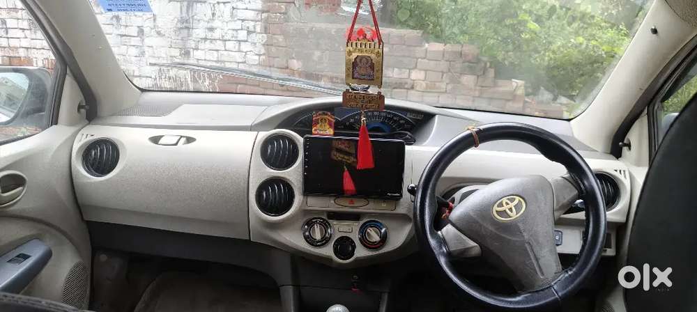 Toyota Etios Liva 2016