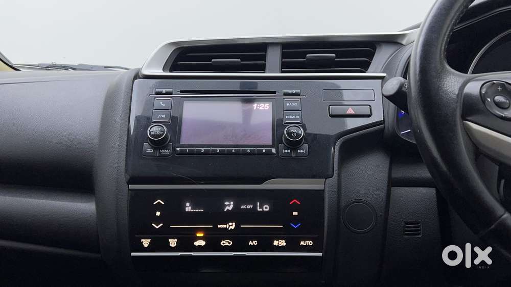 Honda Jazz [2020-2023] 1.2 V I-vtec Mt, 2017, Petrol