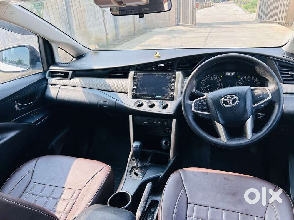 Toyota Innova Crysta 2.4 Gx Limited Edition At 8 Str, 2023, Petrol