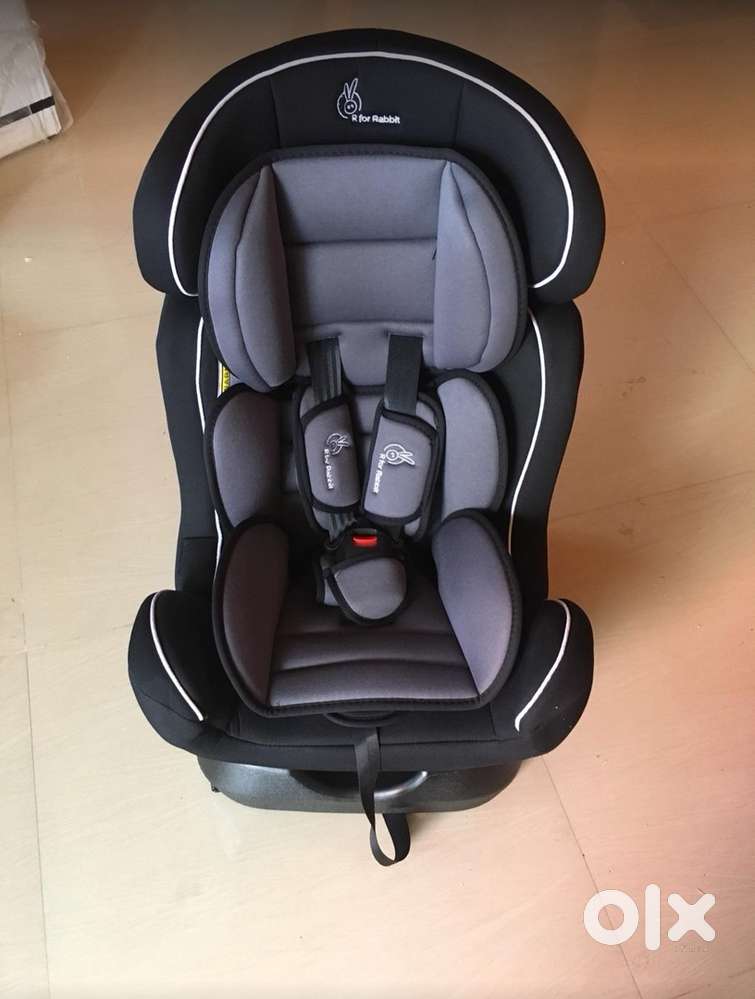 Car seat (R for Rabbit)