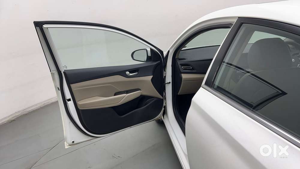 Hyundai Verna 1.5 Sx (o) Vtvt Ivt, 2021, Petrol