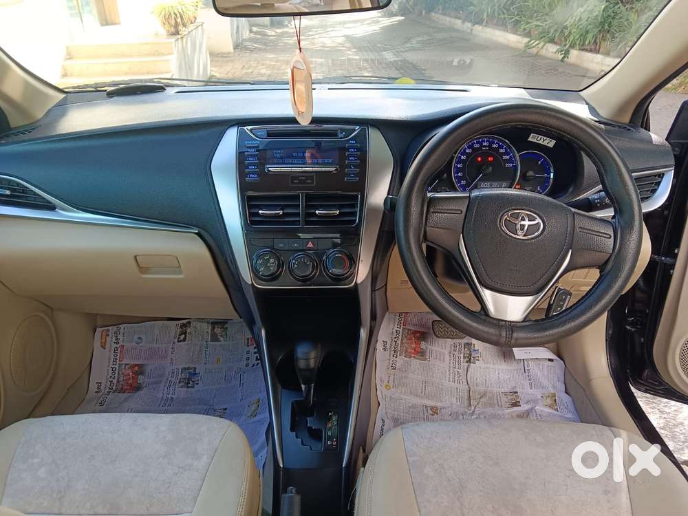 Toyota Yaris J Cvt, 2018, Petrol