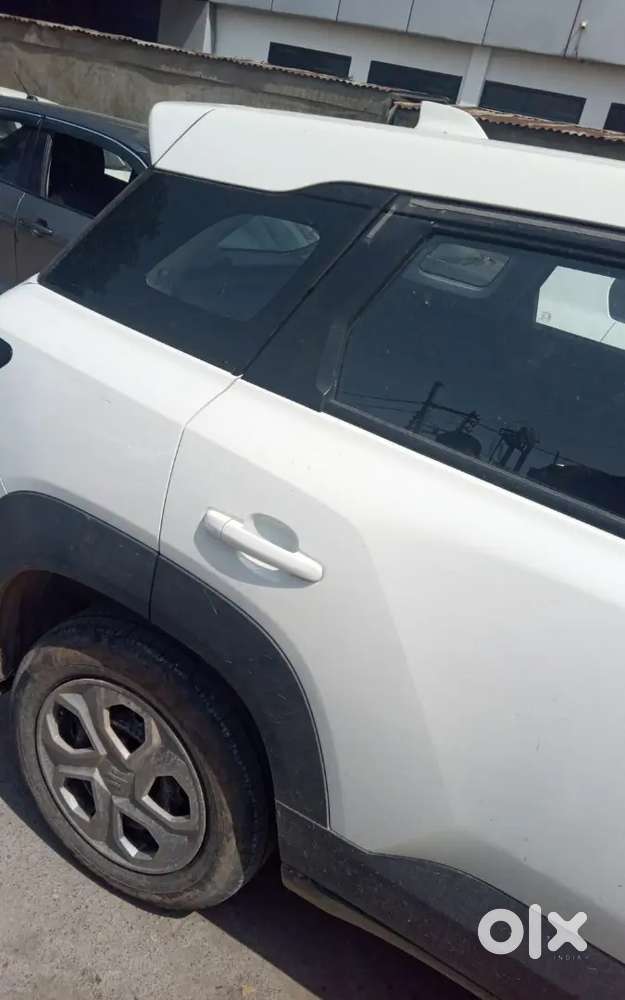 Maruti Brezza Lxi 2025