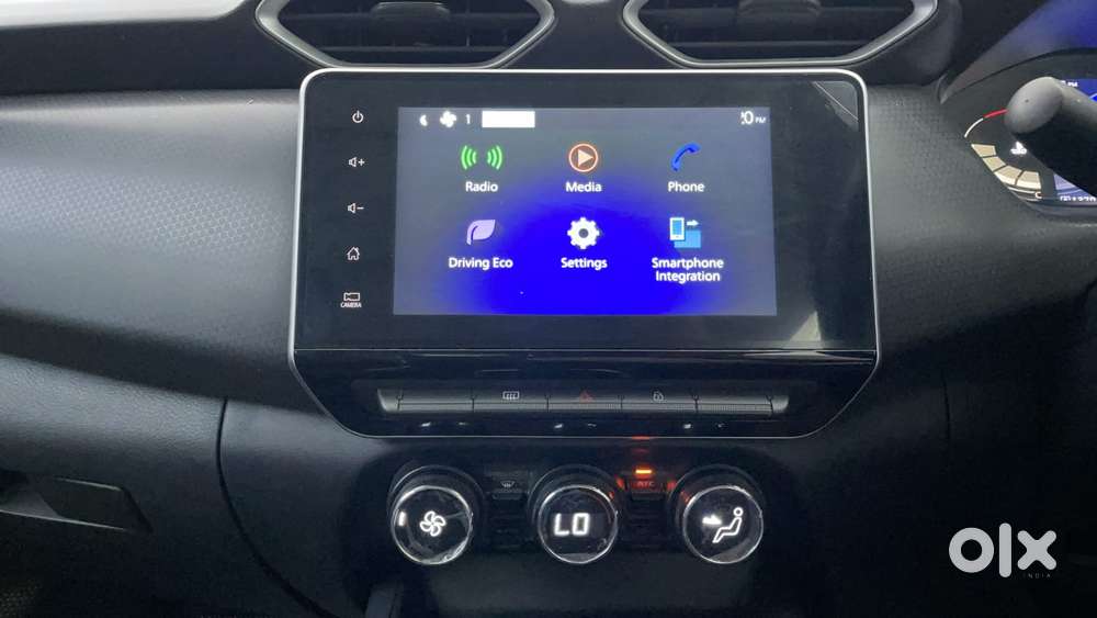 Nissan Magnite 1.0 Xv Premium Dual Tone, 2024, Petrol