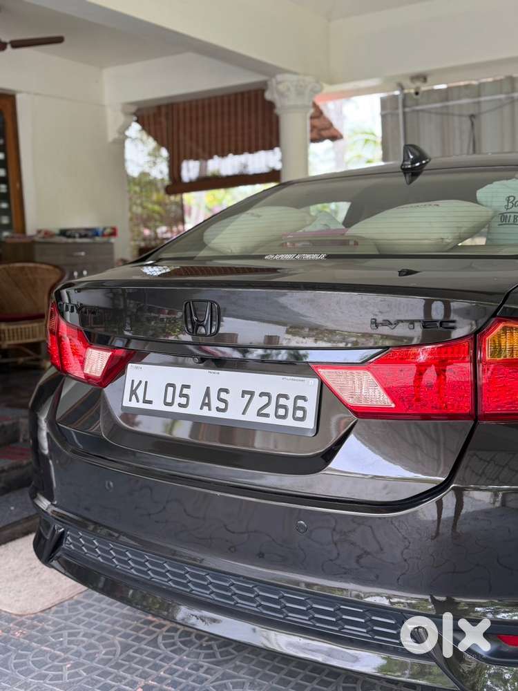 2018 Honda City V Cvt  Single Owner  60,400 Km