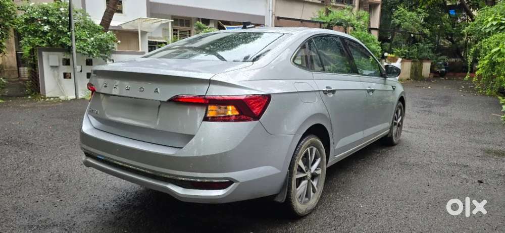 Skoda Slavia Style 1.0l Tsi At, 2022, Petrol