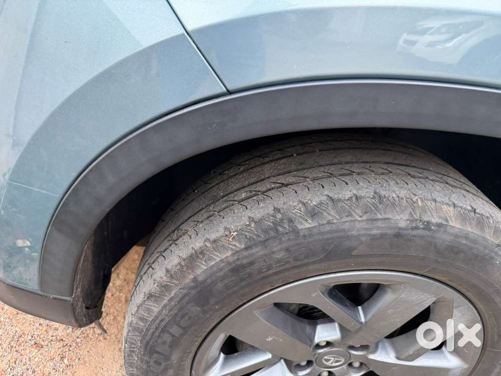 Tata Safari 2023 Diesel 490000 Km Driven