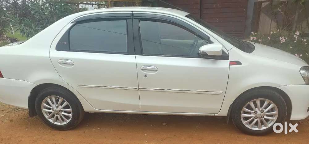 Fully Show Room Track Service, Toyota Etios Vxd 2017 Diesel