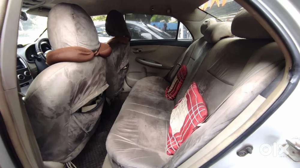 Toyota Corolla Altis 2012