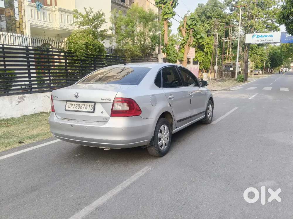 Skoda Rapid 2014 Diesel 98000 Km Driven