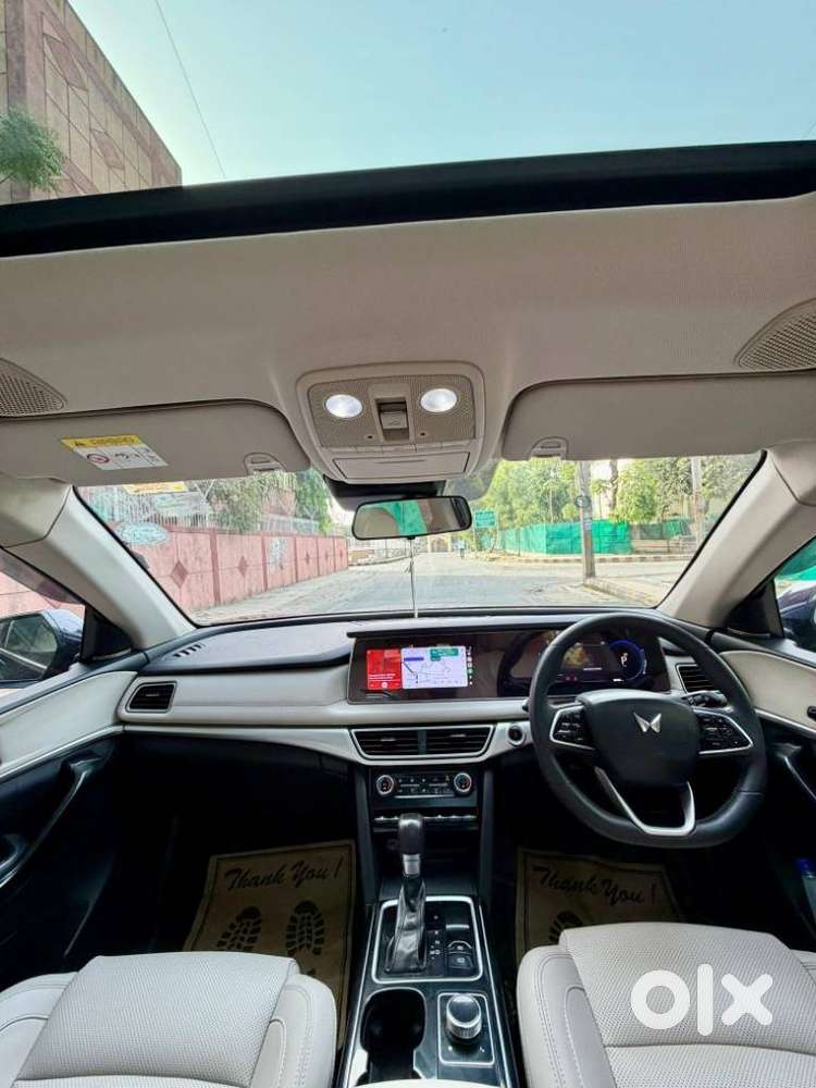 Mahindra Xuv700 2.2 Ax 7 Diesel At Luxury Pack Str, 2022, Diesel