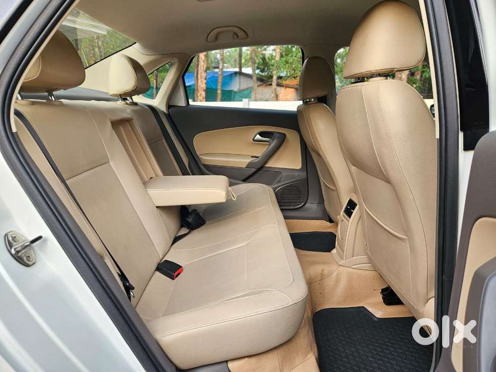 Volkswagen Vento 1.2 Tsi Highline Plus At, 2015, Petrol