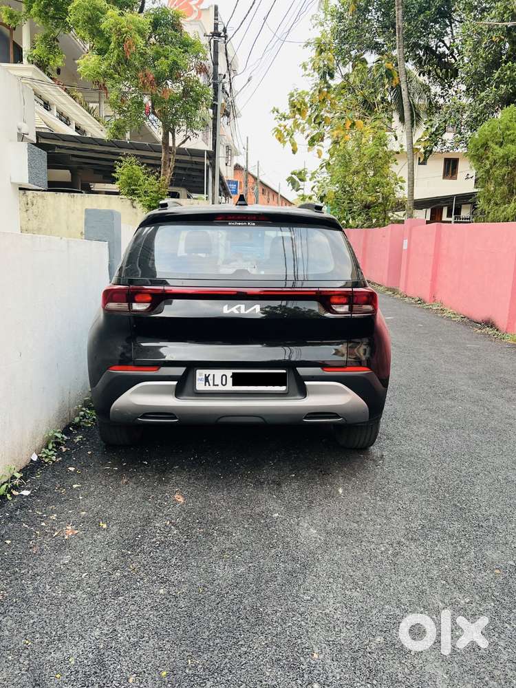 Kia Sonet Htk Plus  With New Tyres And Insurance
