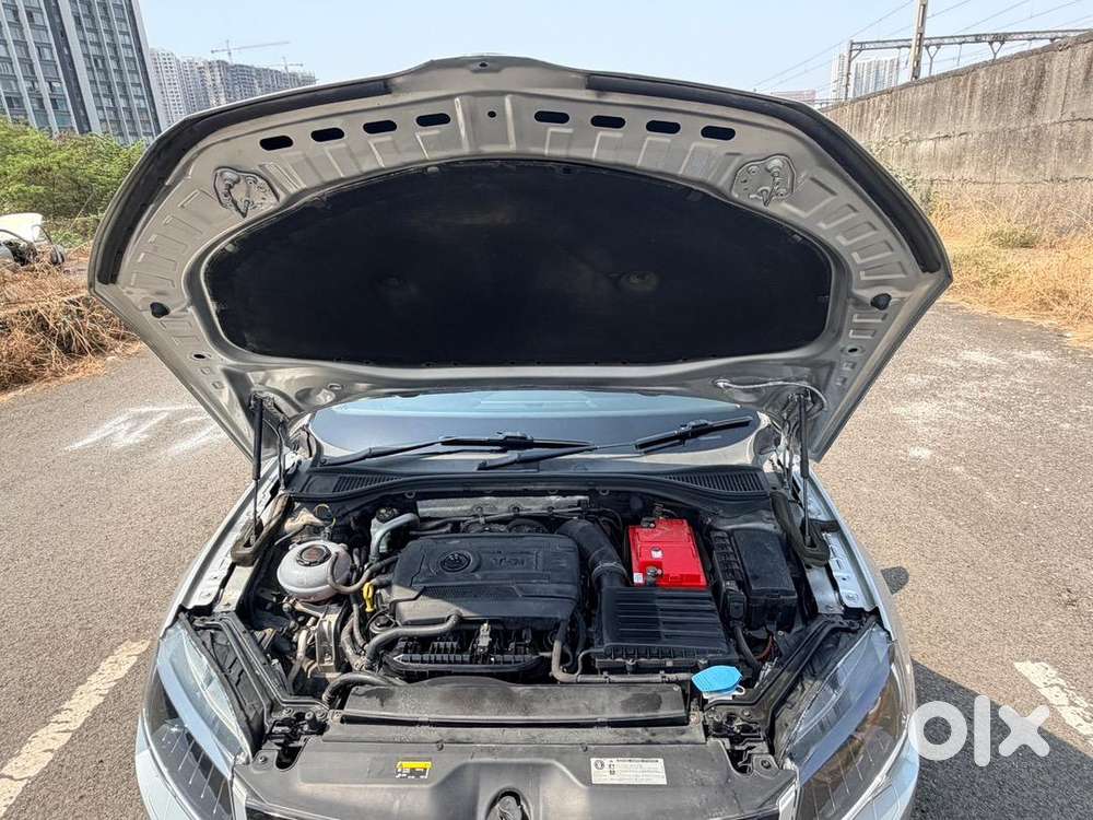 Skoda Superb L & K Petrol Automatic 2018