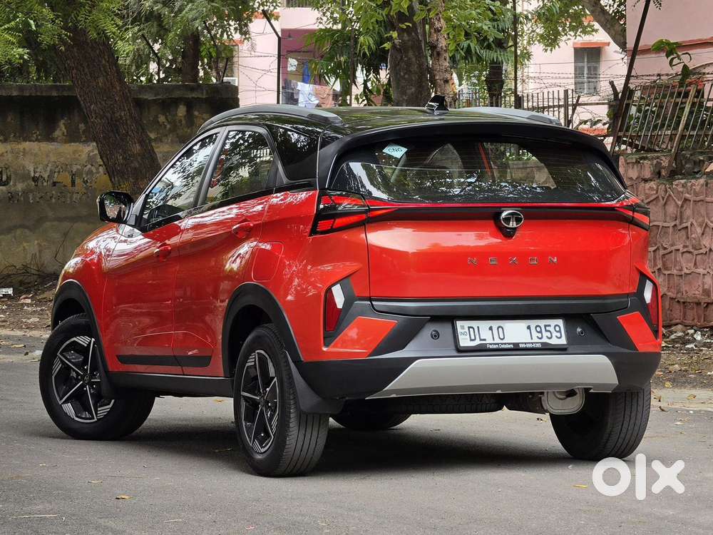 Tata Nexon Fearless Plus (ps) 1.2 Icng 6mt Red Dark Edition, 2025, P..