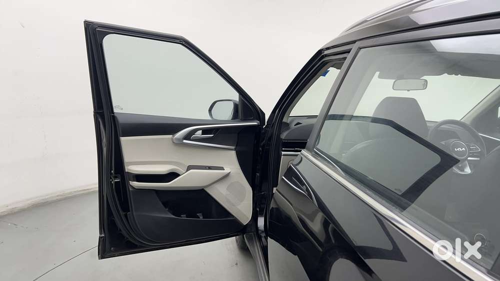 Kia Carens 1.4 Prestige Plus Turbo 7 Str, 2022, Petrol