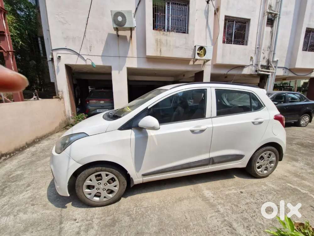 Hyundai Grand I10 2015 Petrol 40215 Km Driven