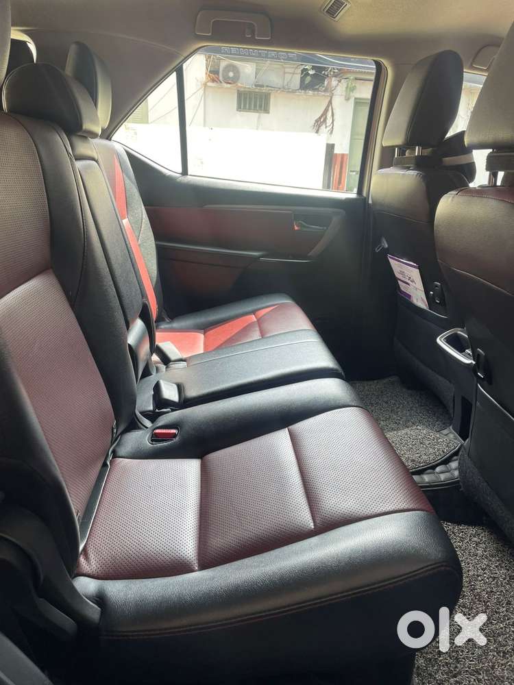 Toyota Fortuner Legender 4x4 At 2.8, 2015