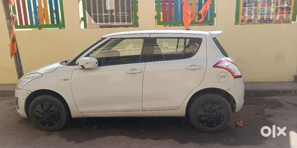 Maruti Suzuki Swift 2015 Diesel 98000 Km Driven