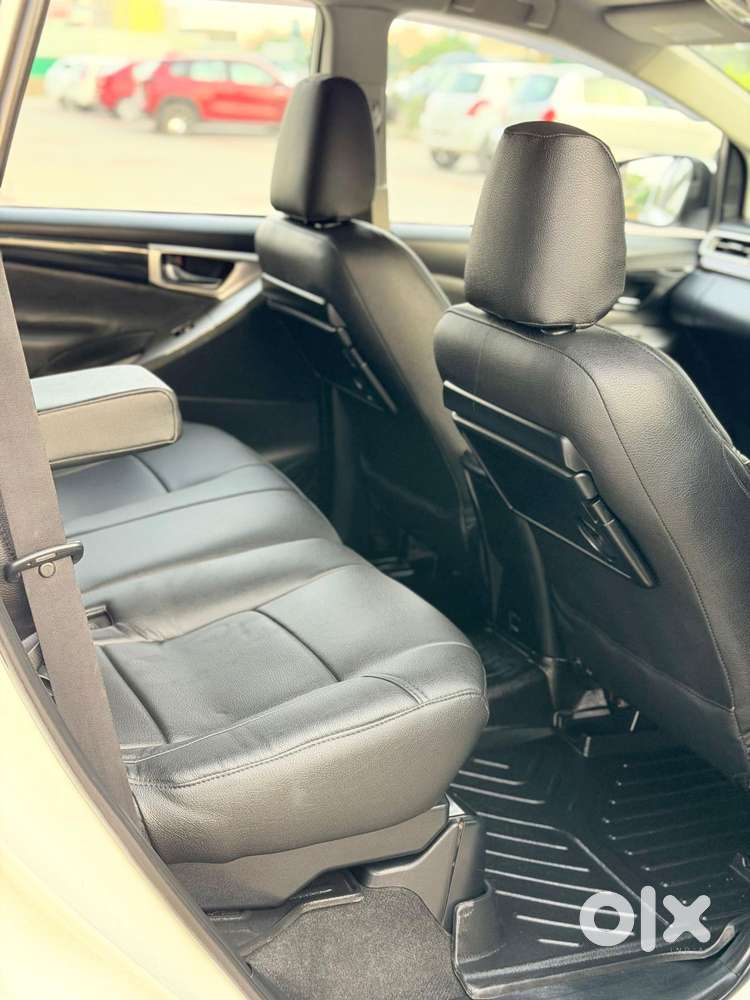 Toyota Innova Crysta 2.4 Vx Mt, 2016, Diesel