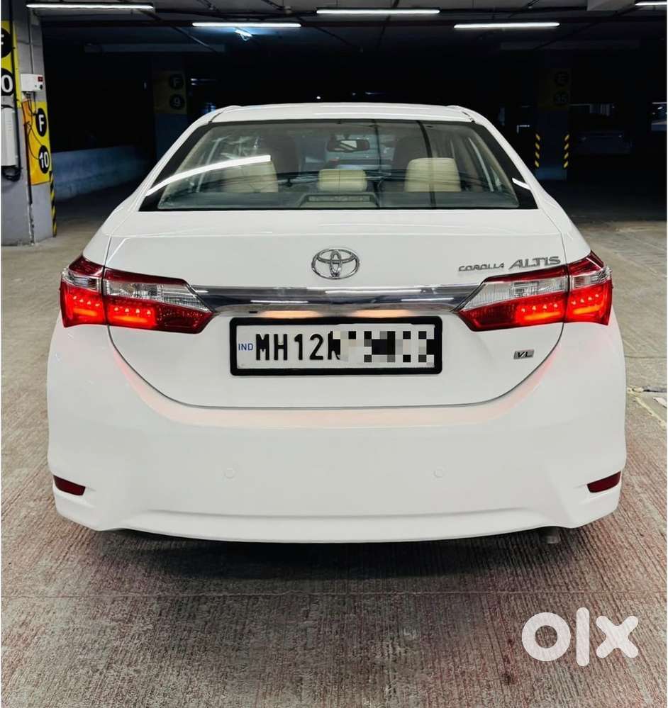 Toyota Corolla Altis Petrol 2016