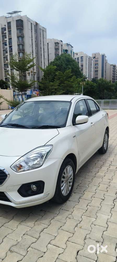 Maruti Suzuki Dzire 1.2 Zxi Amt, 2018, Petrol