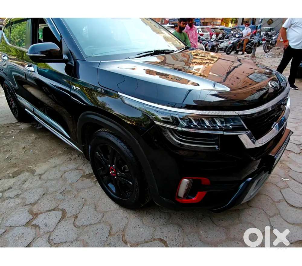 Kia Seltos 2021 Model / 1.5 Htx Ivt Petrol Anniversary Edition / Black