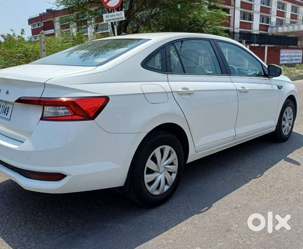 Skoda Slavia 1.0 Active Tsi, 2022, Petrol