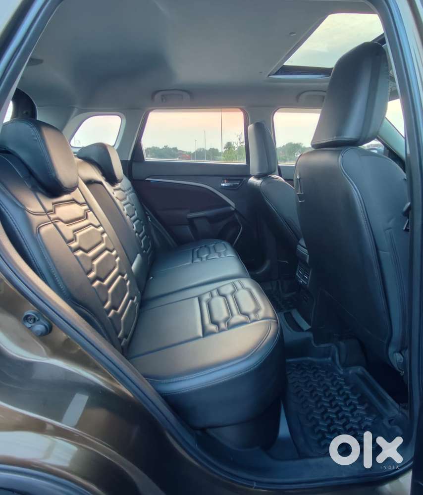 Maruti Suzuki Brezza 1.5 Zxi Plus Smart Hybrid, 2022, Petrol