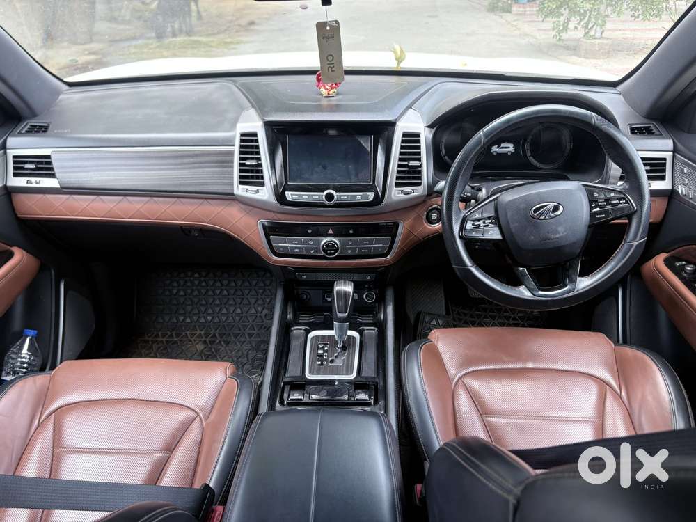 Mahindra Alturas G4 4x2 At, 2022, Diesel