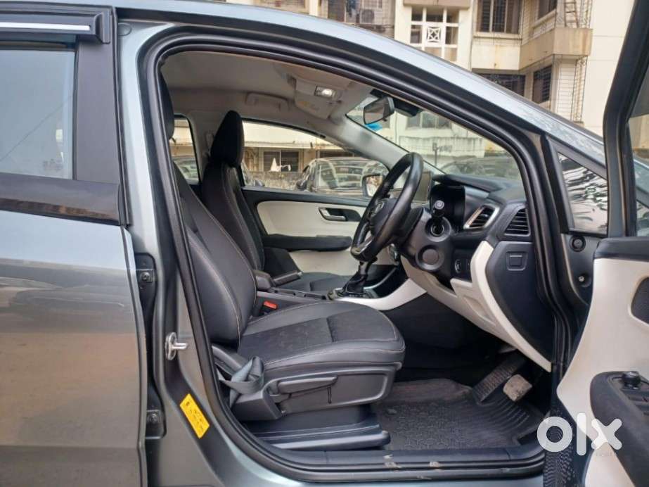 Tata Altroz 1.2 Xza Petrol Dct, 2023, Petrol