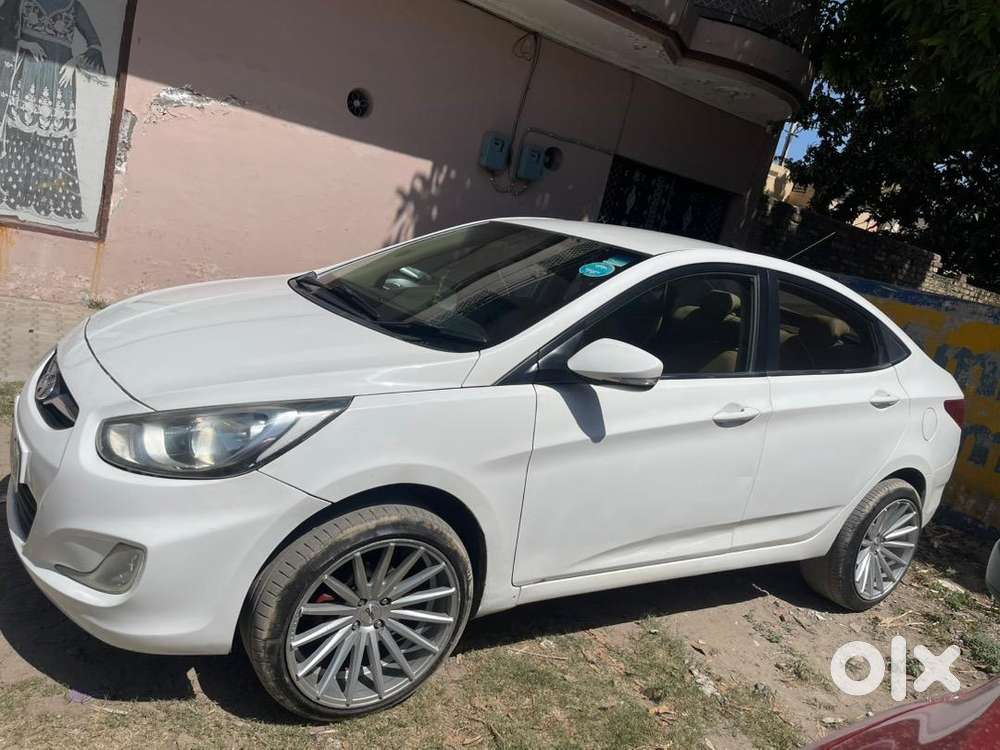 Hyundai Verna Top Model