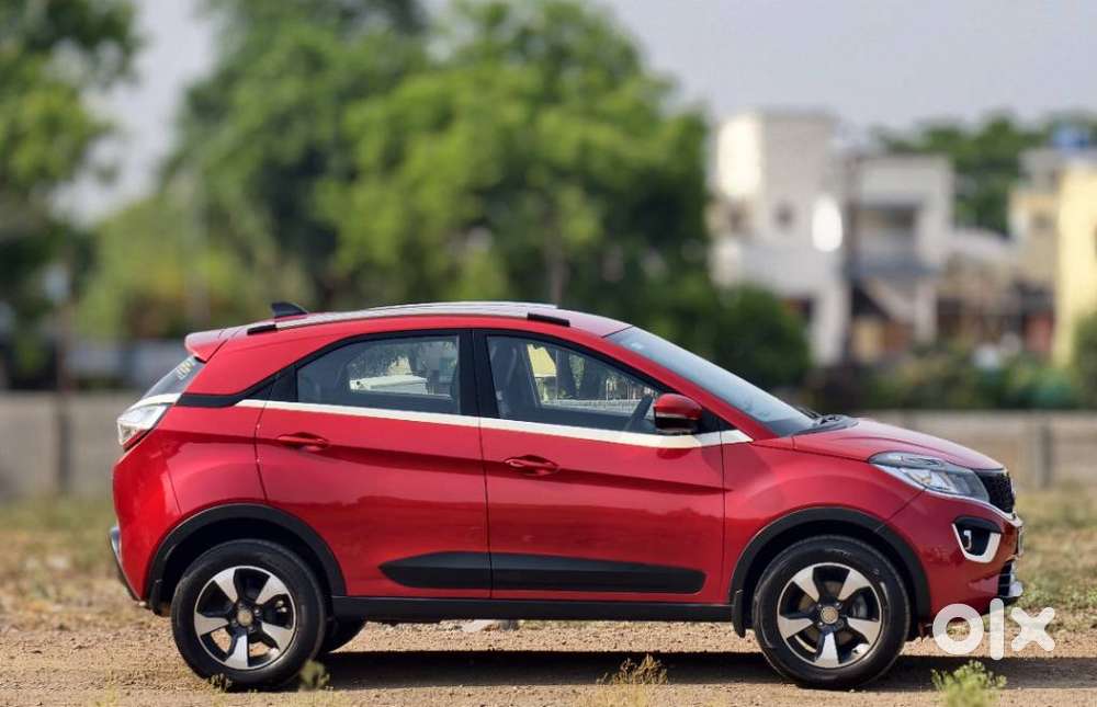 Tata Nexon 1.2 Revotron Xza Plus, 2019, Petrol