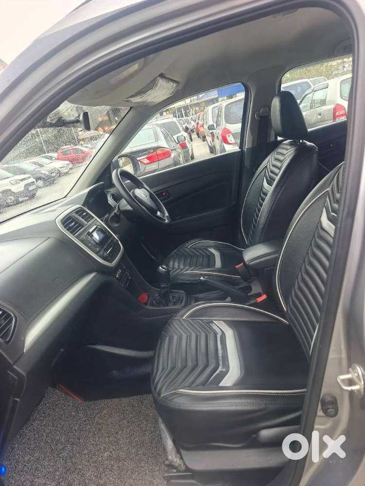 Maruti Suzuki Brezza 1.5 Vxi Smart Hybrid, 2022, Petrol