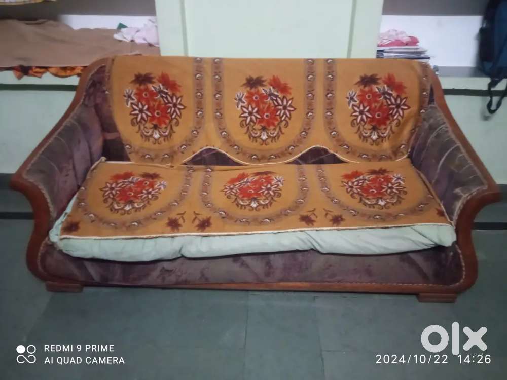 Olx old sofa hotsell