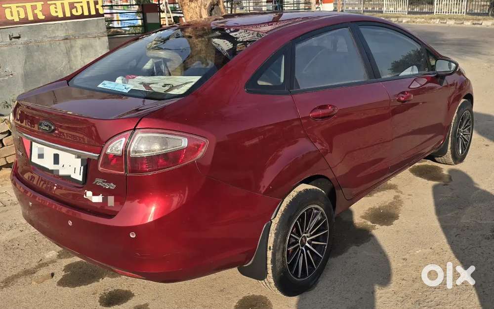​immaculate & Fully Loaded Ford Fiesta Diesel--100% Original Condition