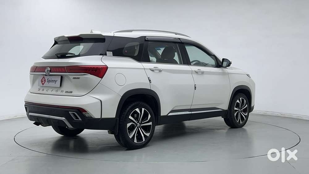 Mg Hector Plus Savvy Pro 1.5 Turbo Petrol Cvt 6 Str, 2023, Petrol