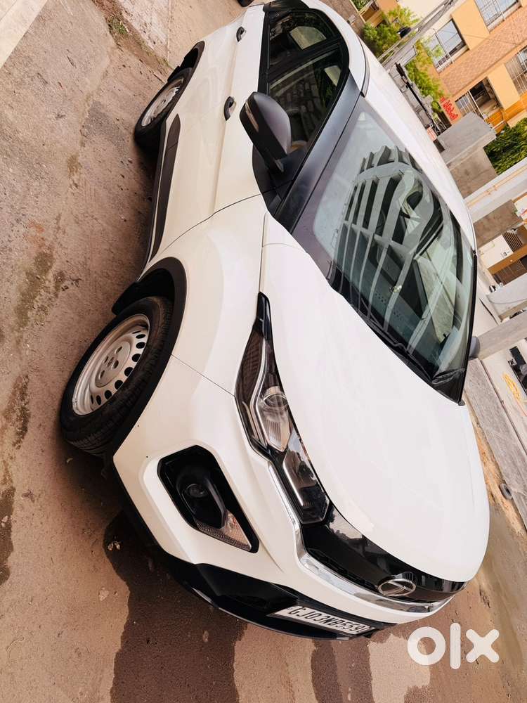 Tata Nexon Smart Petrol Manual | July 2023 | 45,000 Km | 1st Owner