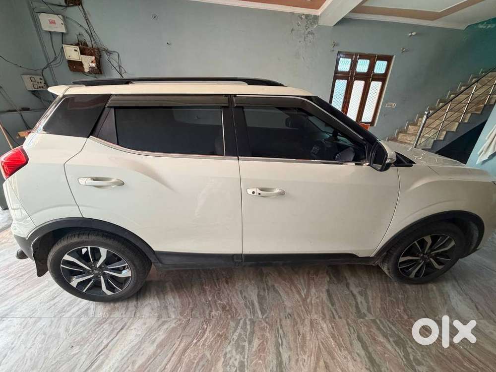 Mahindra Xuv300 2020 Petrol Well Maintained