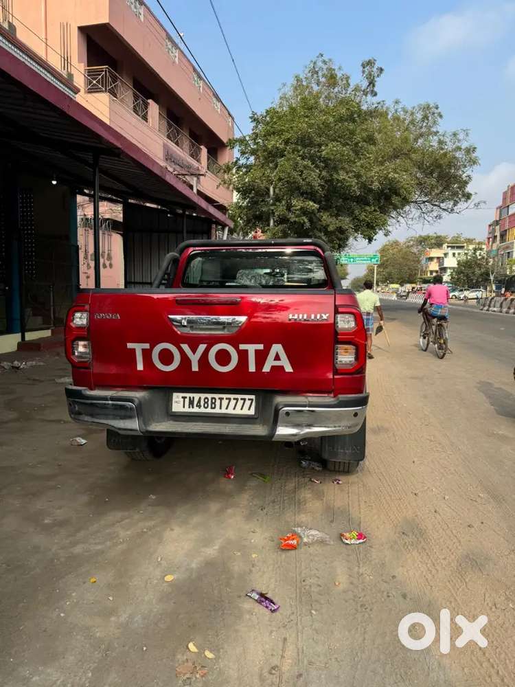 Toyota Hilux 2023 Diesel 42000 Km Driven