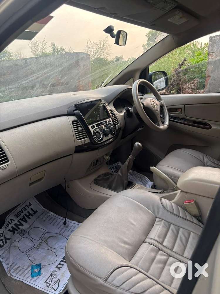 Toyota Innova 2.5 G (diesel) 8 Seater, 2012, Diesel