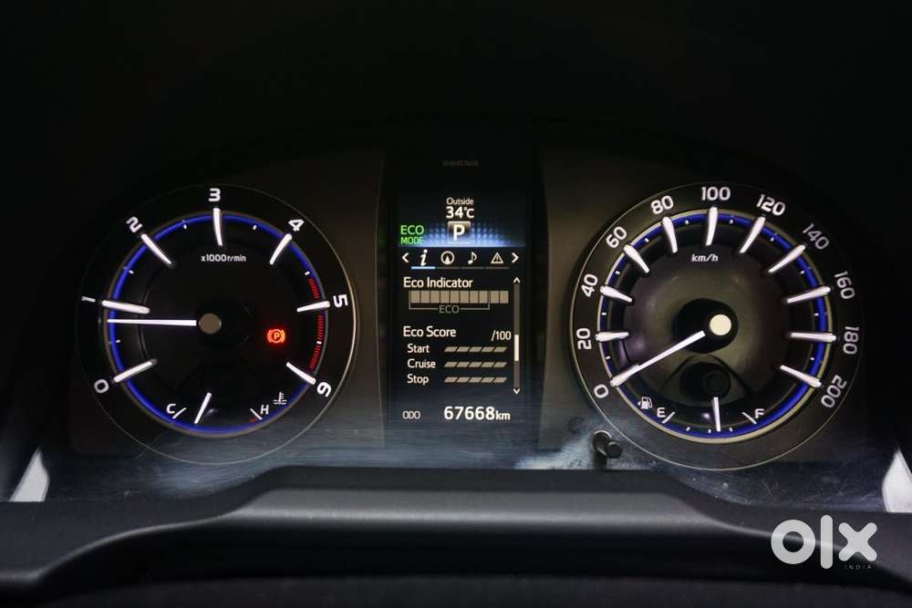 Toyota Innova Crysta 2.8 Z, 2016, Diesel