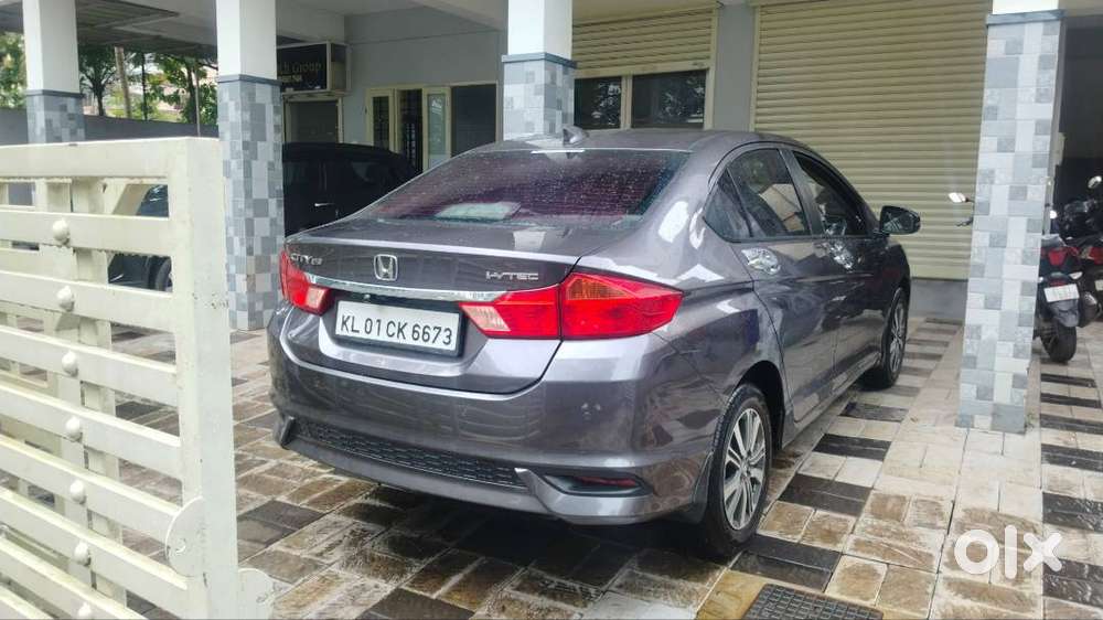 Honda City V 2019 Model Full Company Services, Accident Free Status