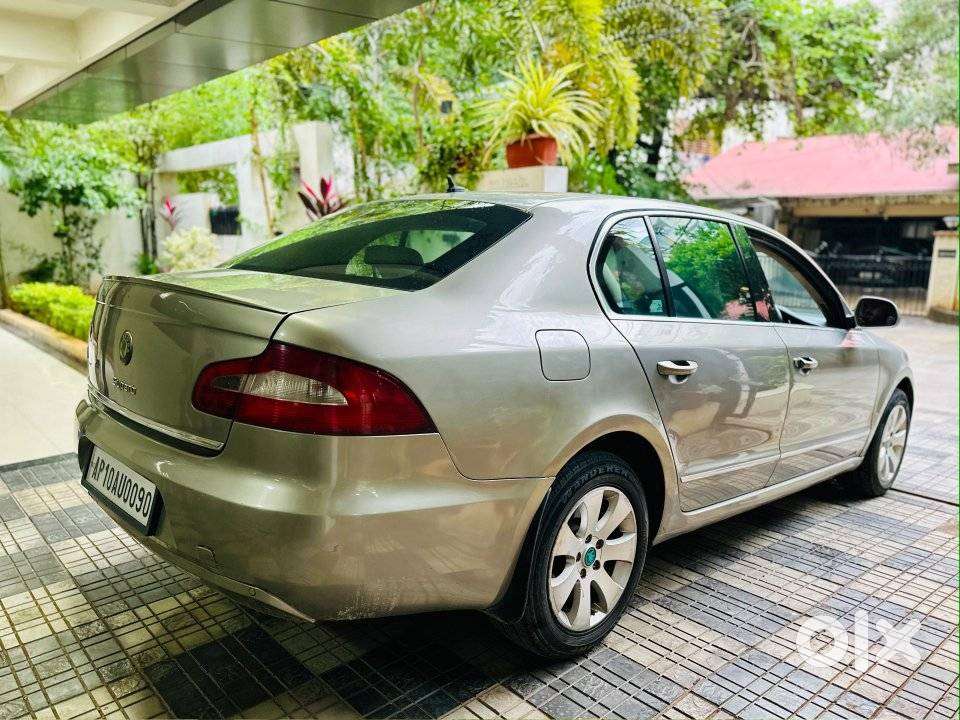 Skoda Superb 1.8 Elegance Tsi At, 2010, Petrol