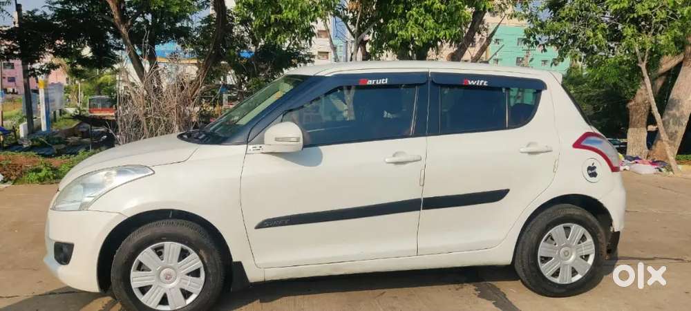 Maruti Suzuki Swift 2012