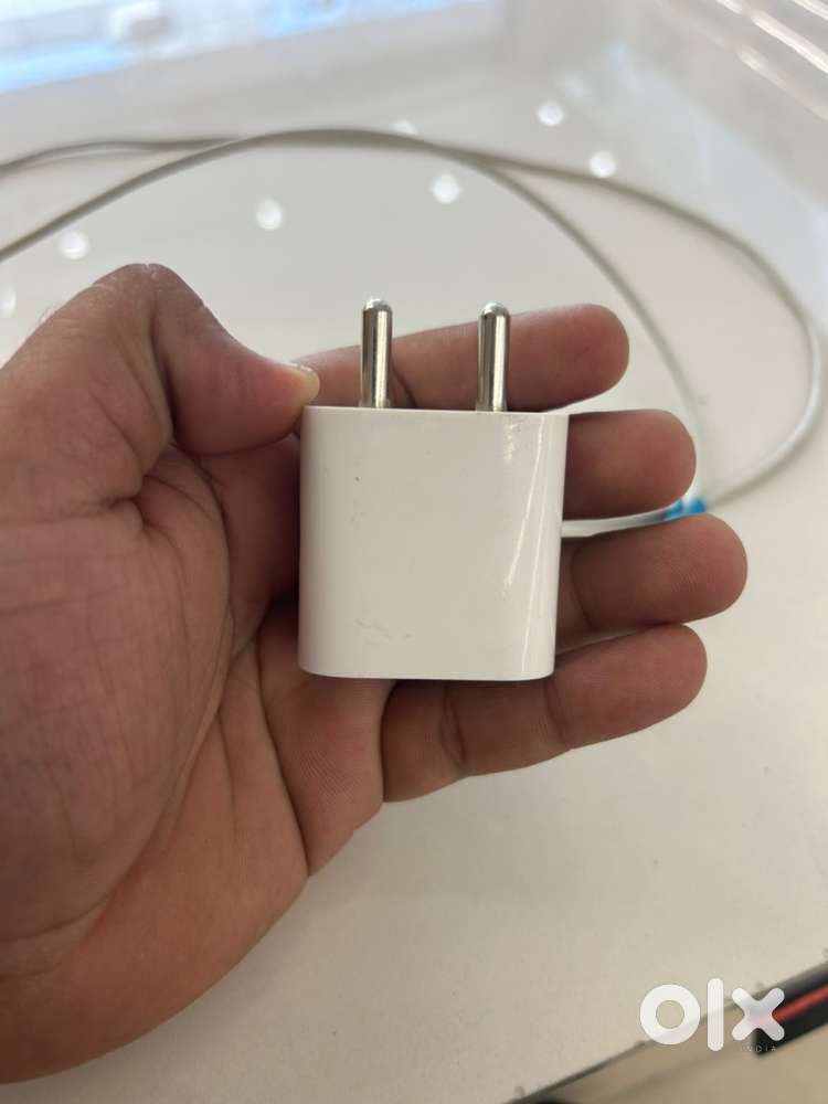 IPHONE 14 PLUS 20W ADAPTOR AND CABLE